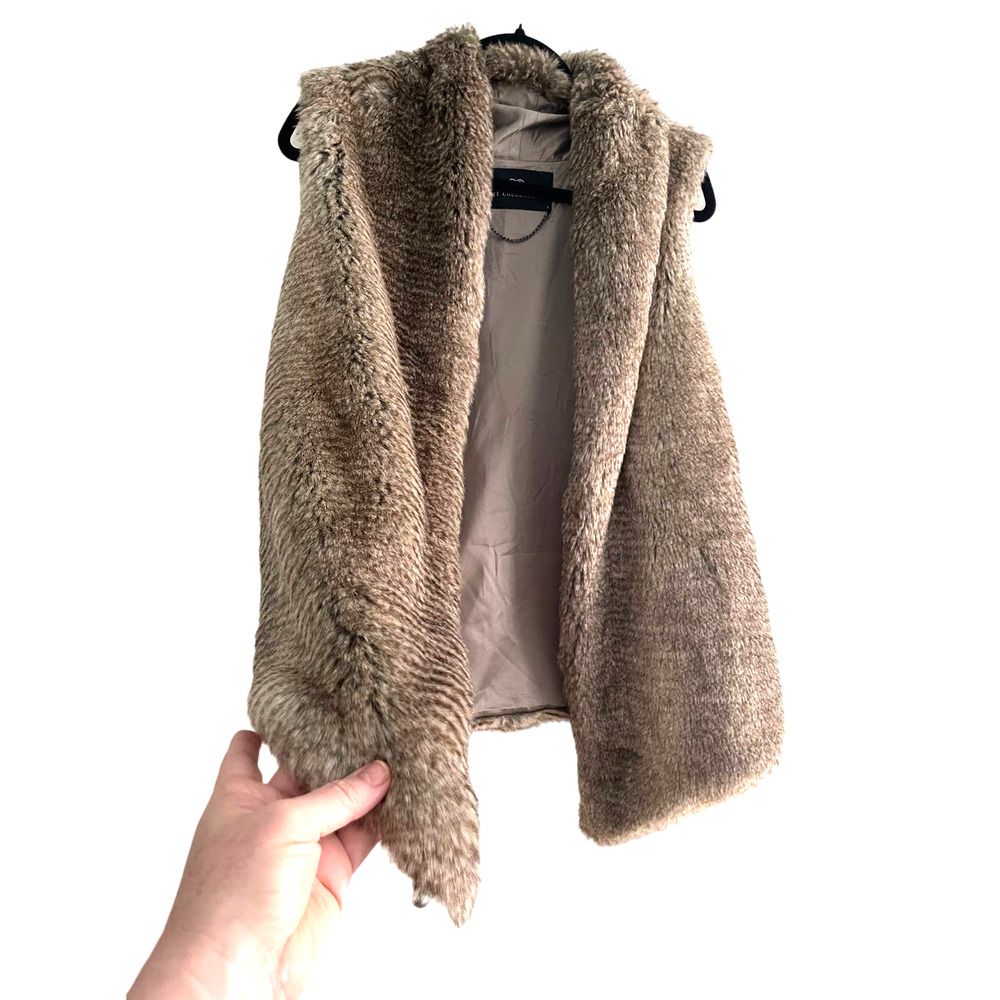 Tarte Collections Tan Faux Fur (so soft!) Satin Lined Open Vest Size L NWT.